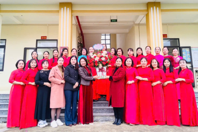 TRƯỜNG MẦM NON KHÁNH THỊNH LONG TRỌNG ĐÓN ĐOÀN LÃNH ĐẠO XÃ YÊN MÔ VỀ THĂM VÀ CHÚC MỪNG NGÀY NHÀ GIÁO VIỆT NAM 20/11